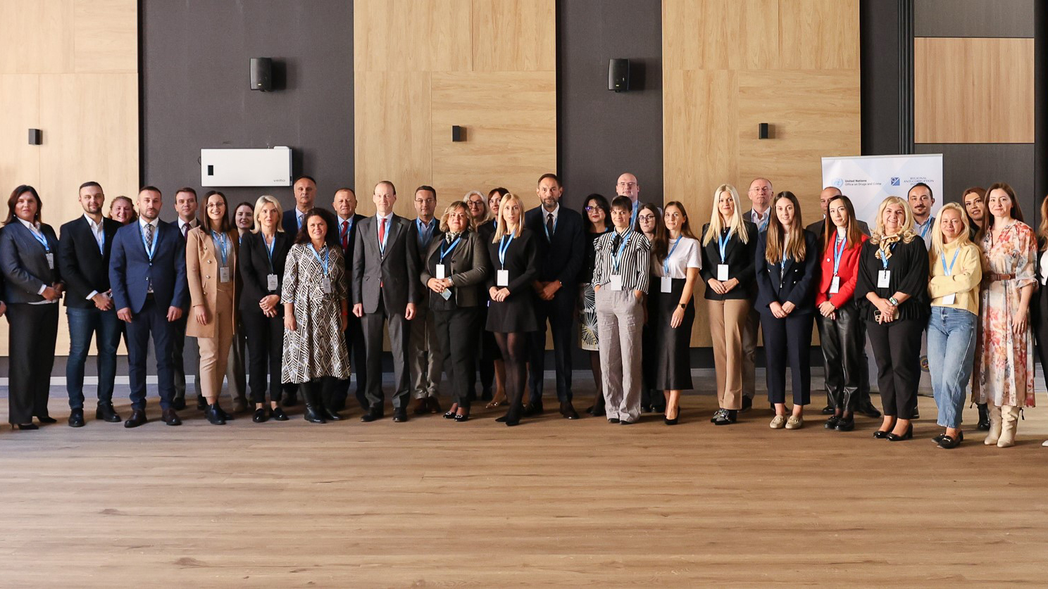 alt text is missing alt text is missing