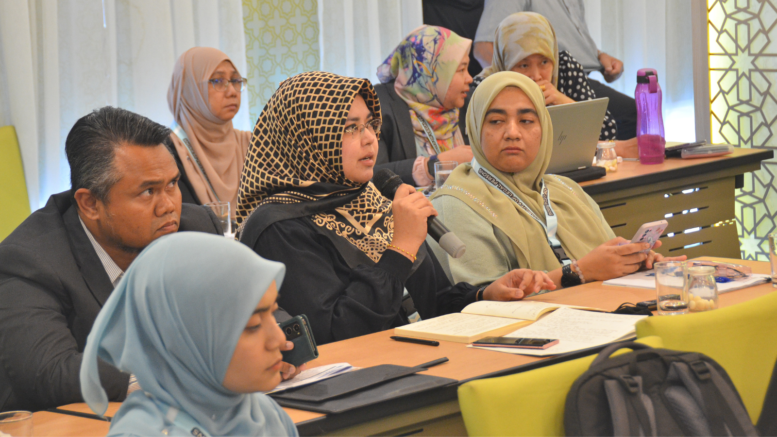 alt text is missing alt text is missing