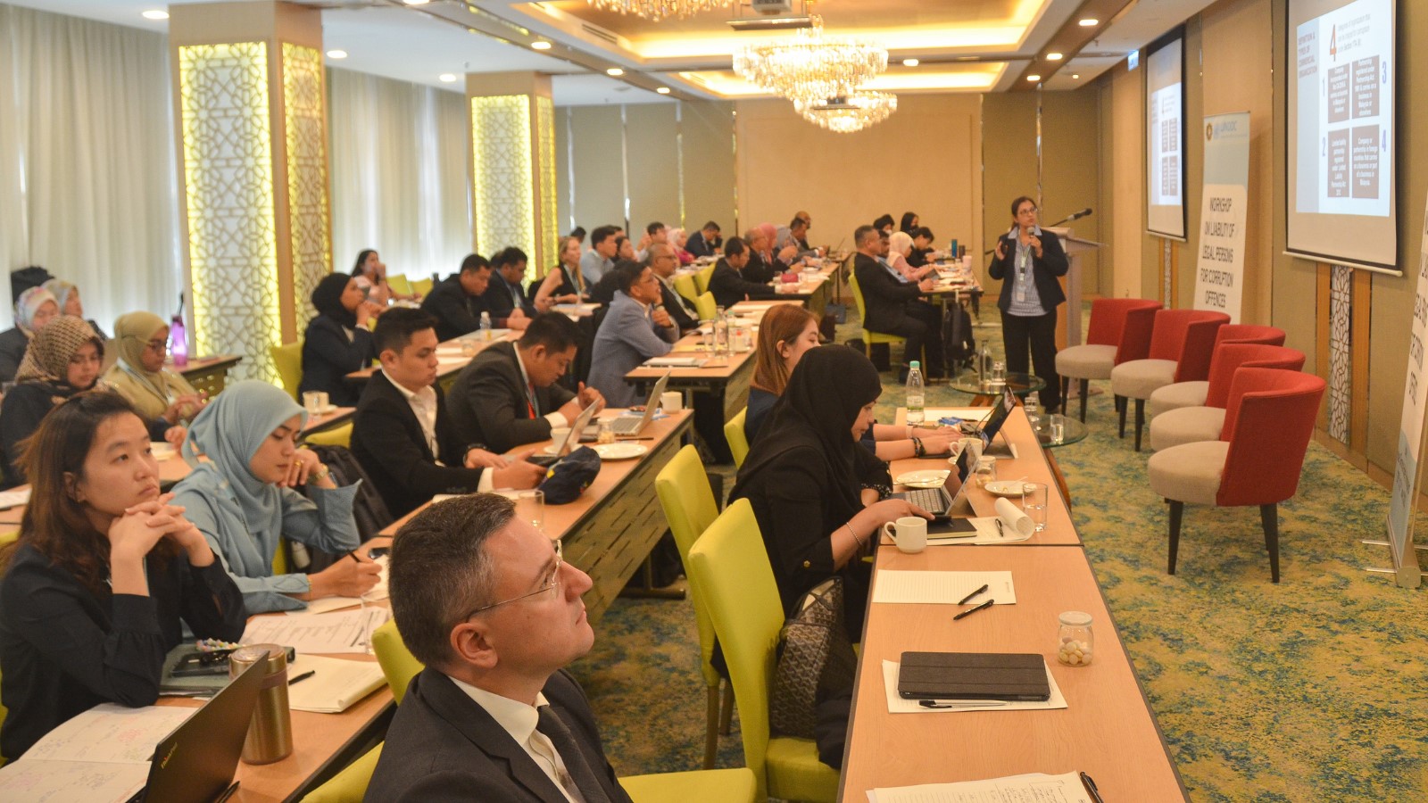 alt text is missing alt text is missing